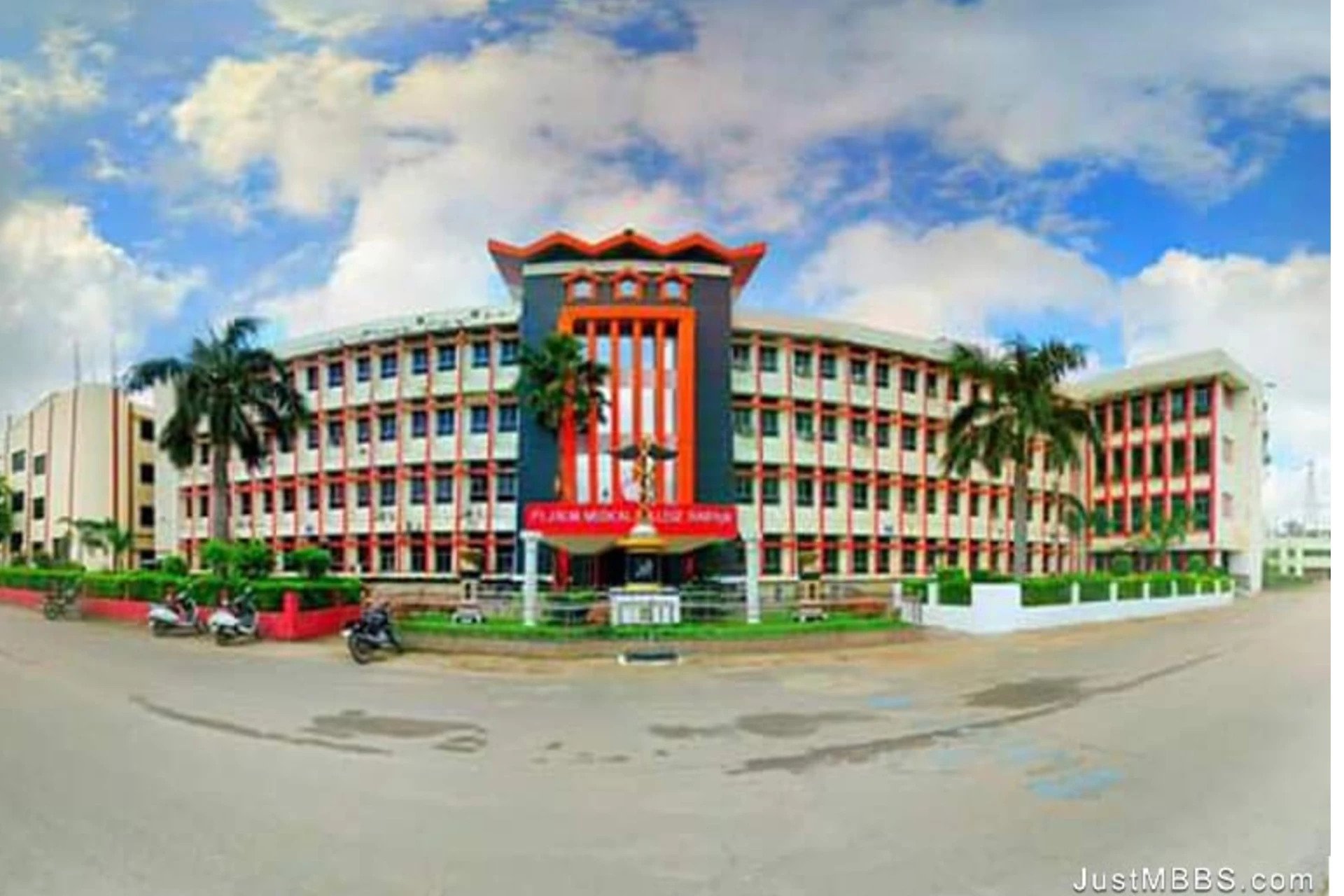 Pt J.N.M. Medical College Raipur